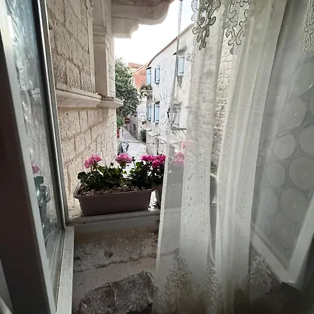 Luxury Gothic Old Town *
