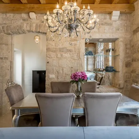 Luxury Gothic Old Town * Trogir