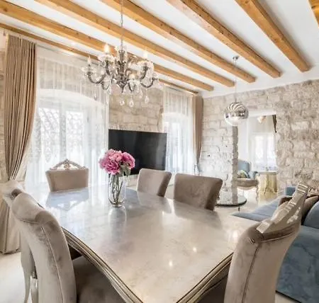 Luxury Gothic Old Town Apartamento Trogir