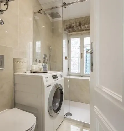Luxury Gothic Old Town Apartamento *