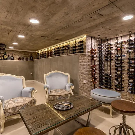 Luxury Gothic Old Town Apartamento *